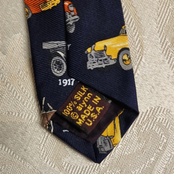 MARK, FORE & STRIKE "Antique Cars" Printed Blue Silk Tie - Picture 5 of 6